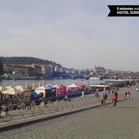 Hotel Sunflower Prag Dış mekan fotoğraf